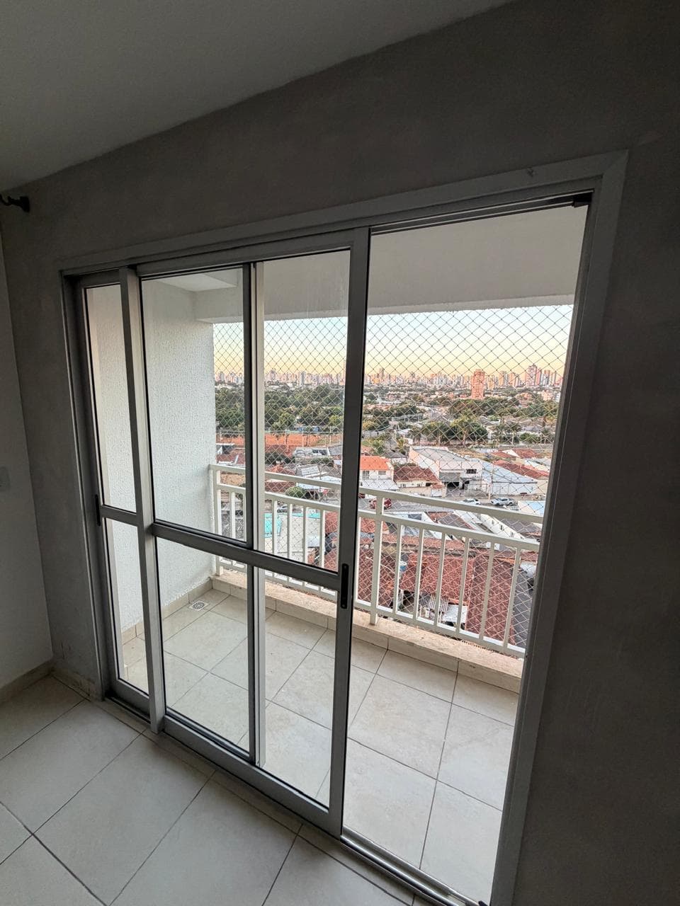 APARTAMENTO 3 QUARTOS, 1 SUÍTE PQ. AMAZONIA