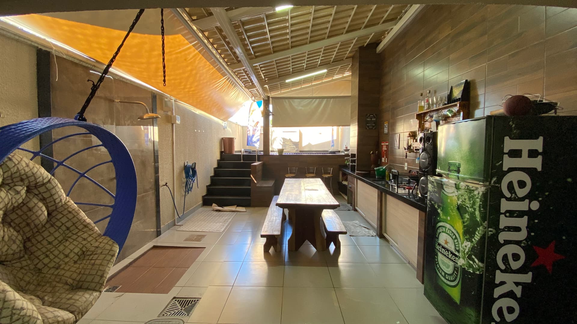 SOBRADO COM PISCINA | ÁREA DE CHURRASCO | 3 QUARTOS SENDO 1 SUÍTE | VILA GALVÃO - SENADOR CANEDO | PRÓXIMO A PREFEITURA DE GOIÂNIA