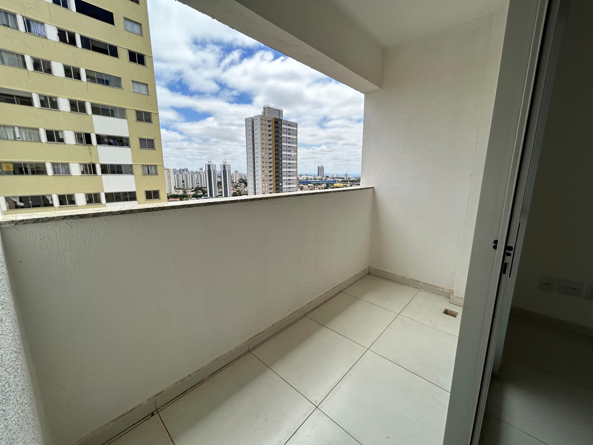 Apartamento com 3 Quartos à Venda na Vila Rosa, Goiânia – 73,86 m², Suíte e Lazer de Clube