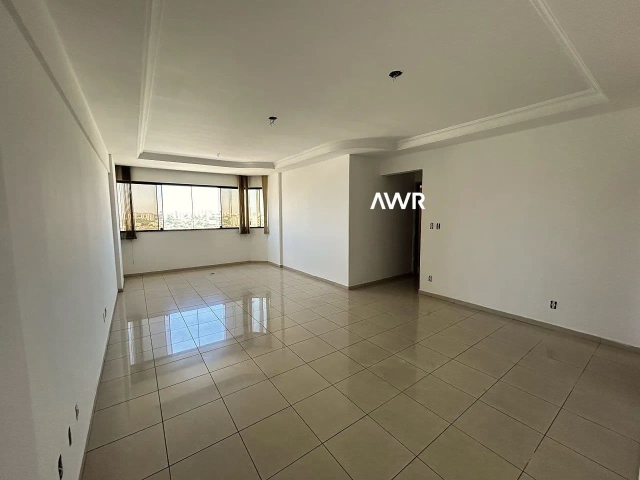 Apartamento à venda no Plaza Lourenzzo – 4 quartos (2 suítes) – Setor Bueno, Goiânia