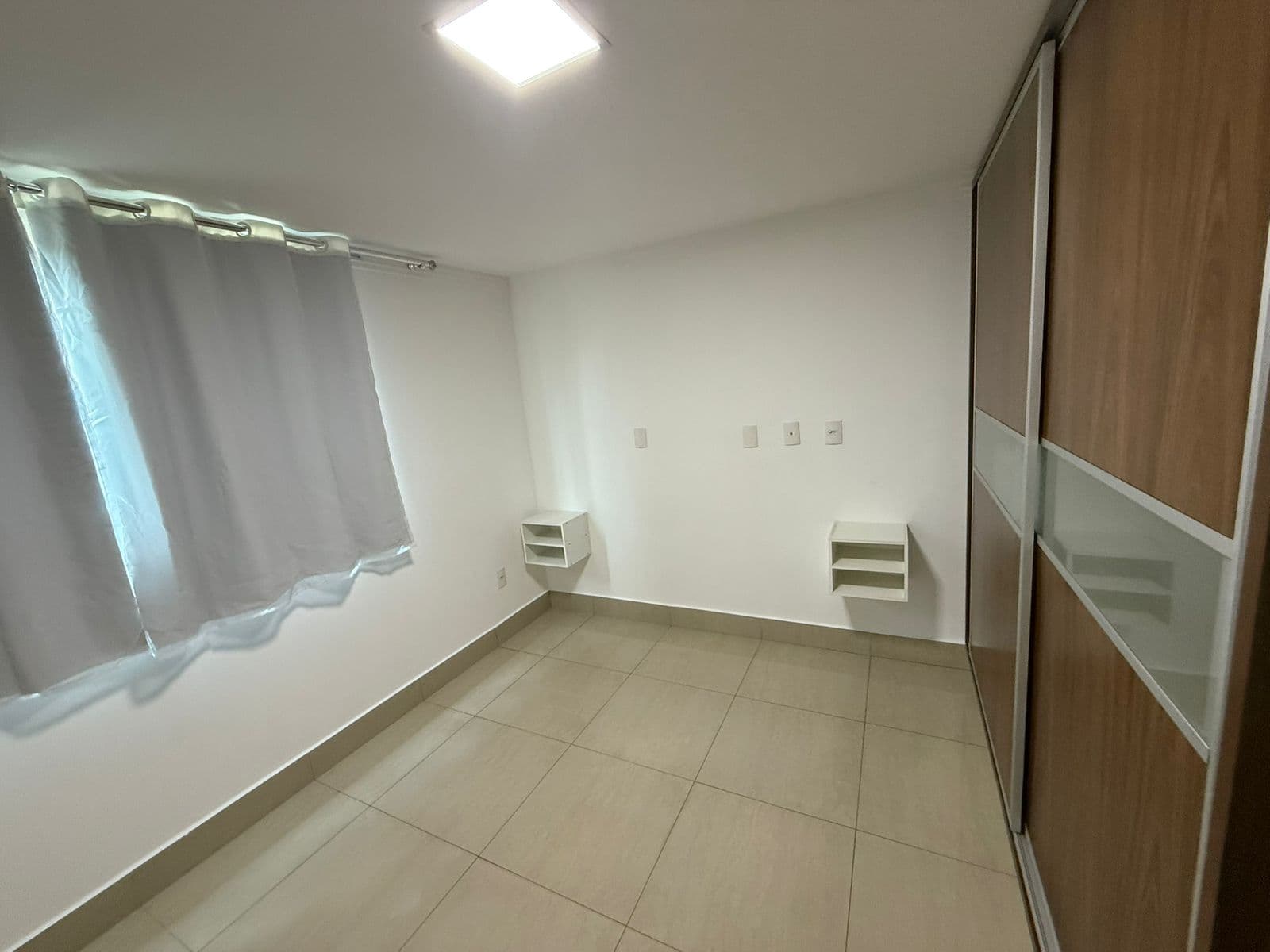 APARTAMENTO 300 METROS DO FLAMBOYANT