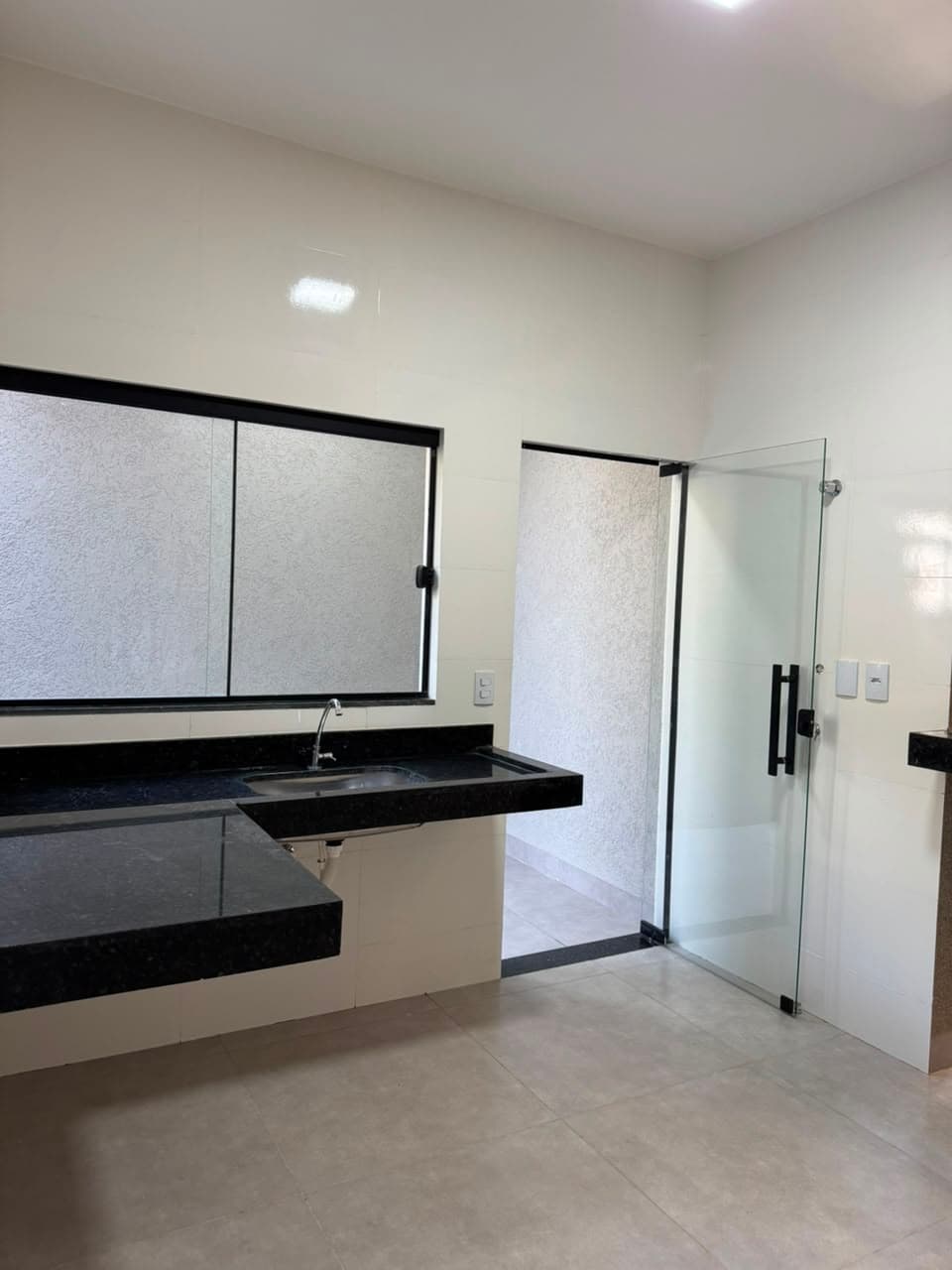 Casa de 2  quartos  com suíte,  e pronta para morar 125 mts