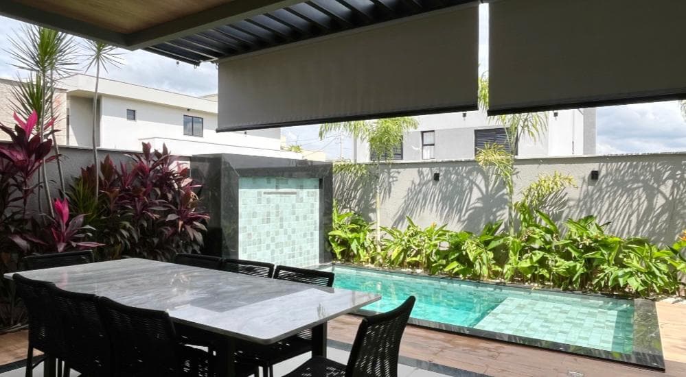 Vendo sobrado Jardins Capri 4 suítes e escritório , piscina , área gourmet , R$1.870.000,00
