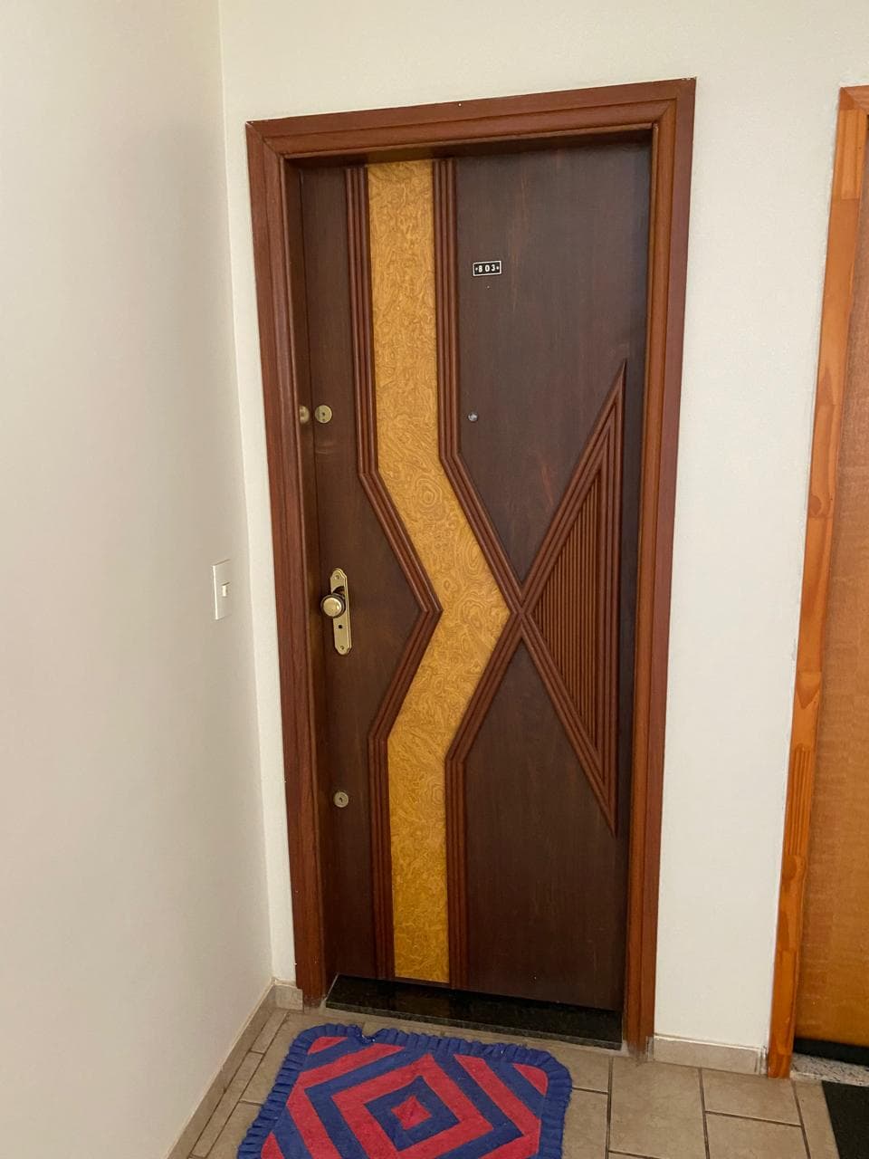 APARTAMENTO 3 QUARTOS MOBILIADO AR CONDICIONADO EDIF CRISTIANE SETOR BELA VISTA R T64