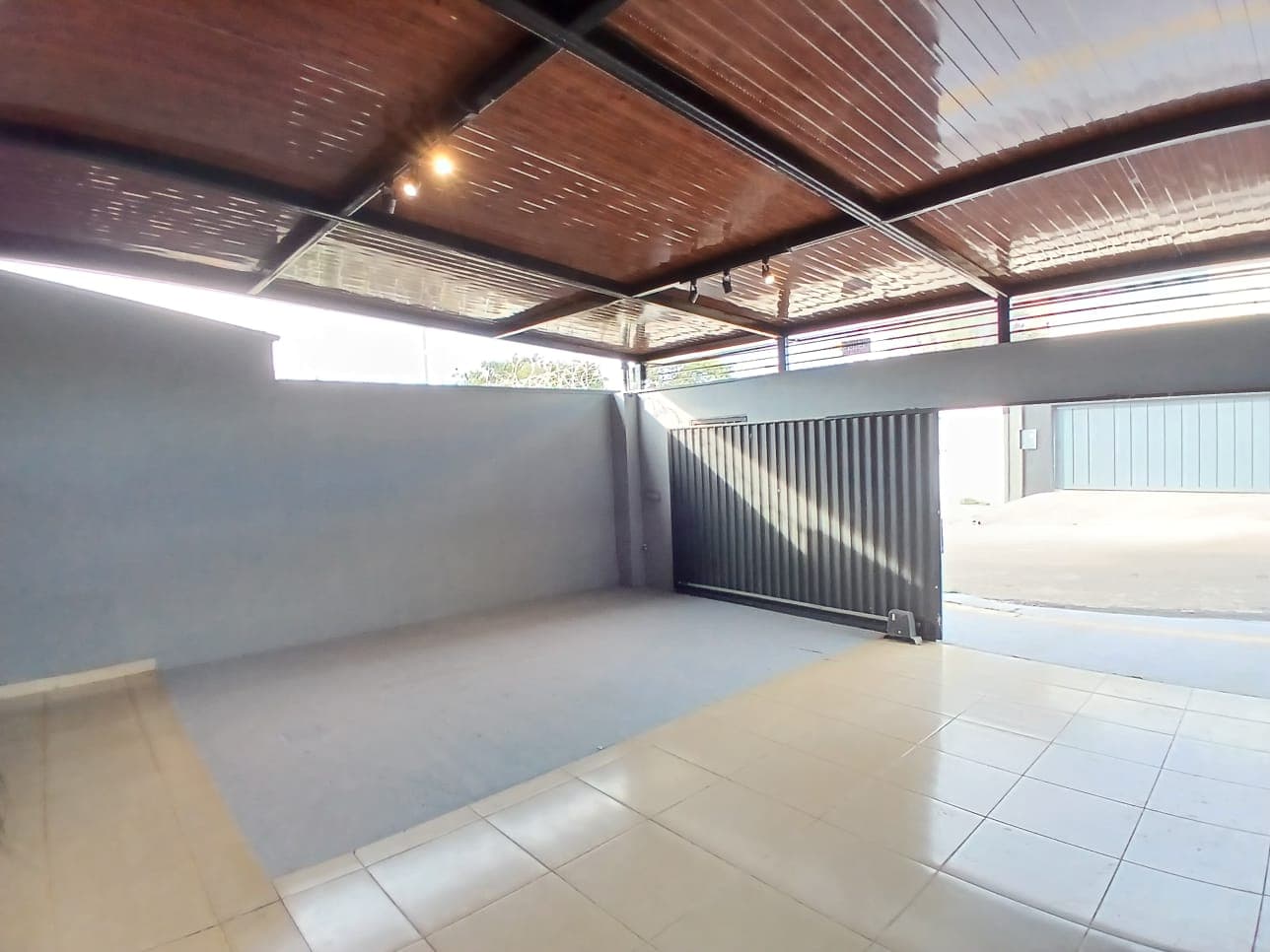 Casa com 3 Quartos e 167 m² à Venda no Setor Três Marias – Goiânia