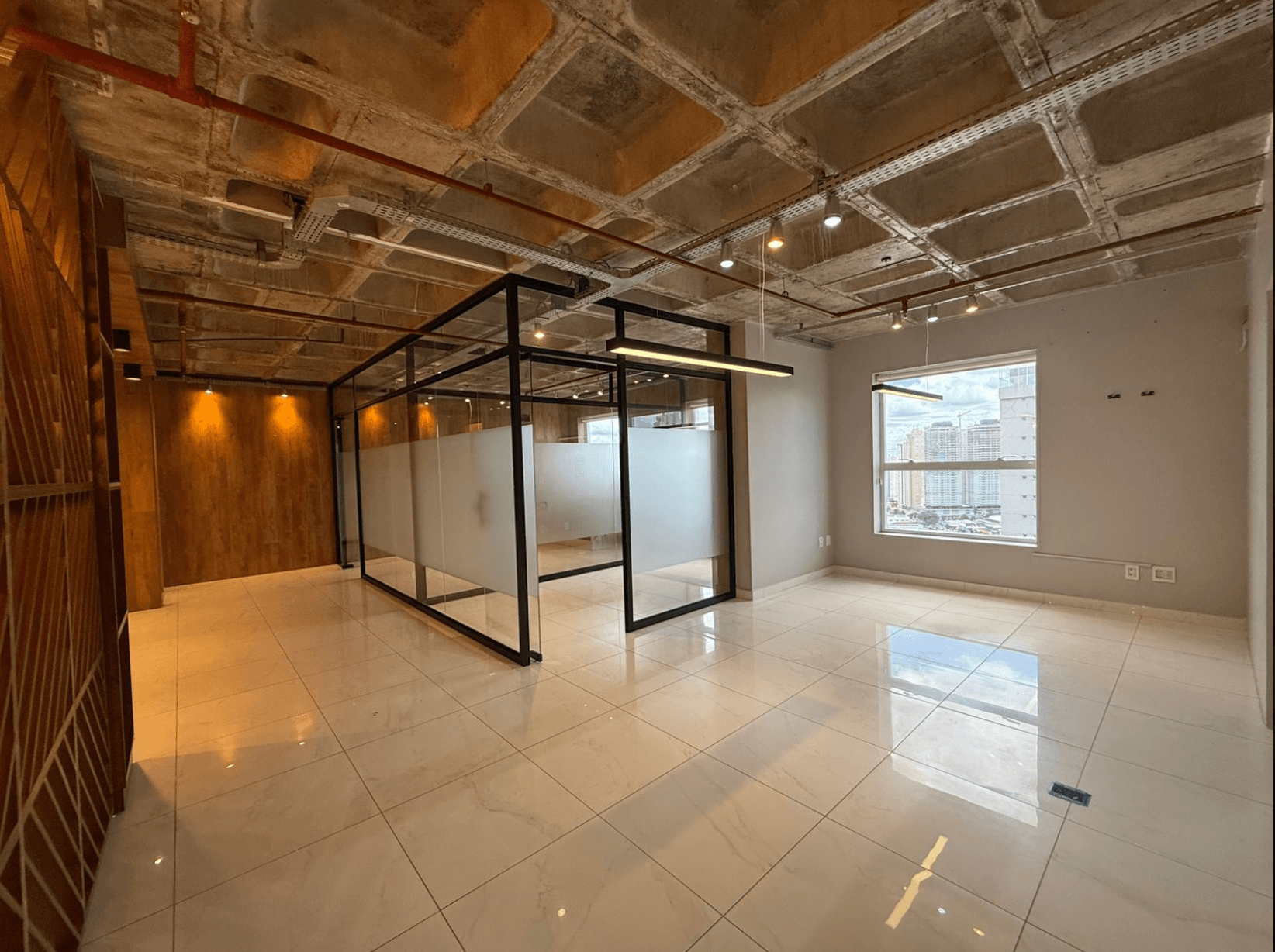VENDO SALAS NO CONNECT OFFICE 89 METROS