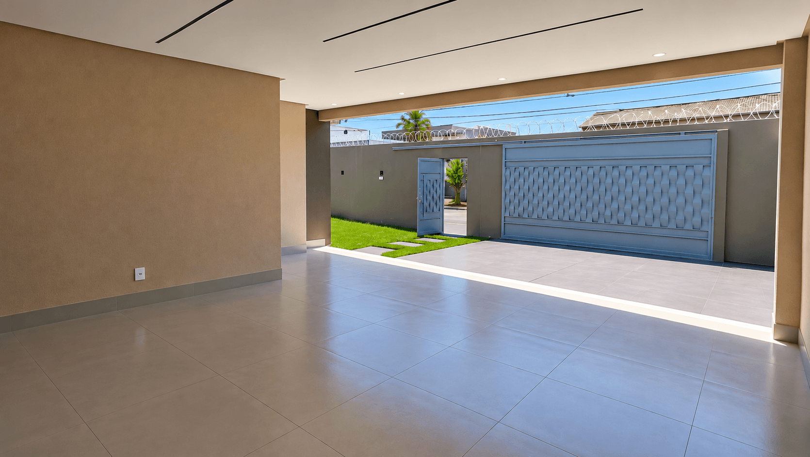 Casa com 3 suítes e piscina no Jardim Atlântico, próxima ao Parque Cascavel
