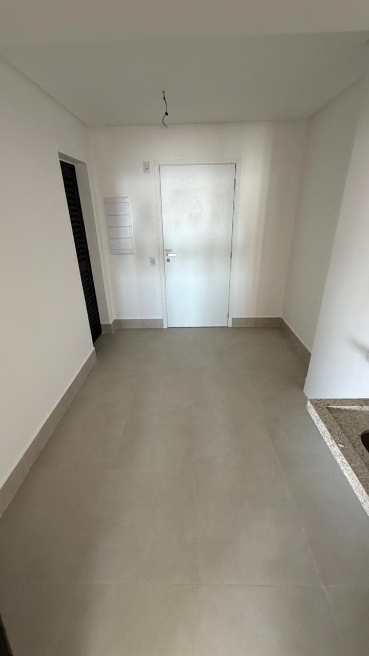 Vendo Apartamento Atmos , setor Marista , 247 metros , 4 quartos sendo 3 suítes e Office