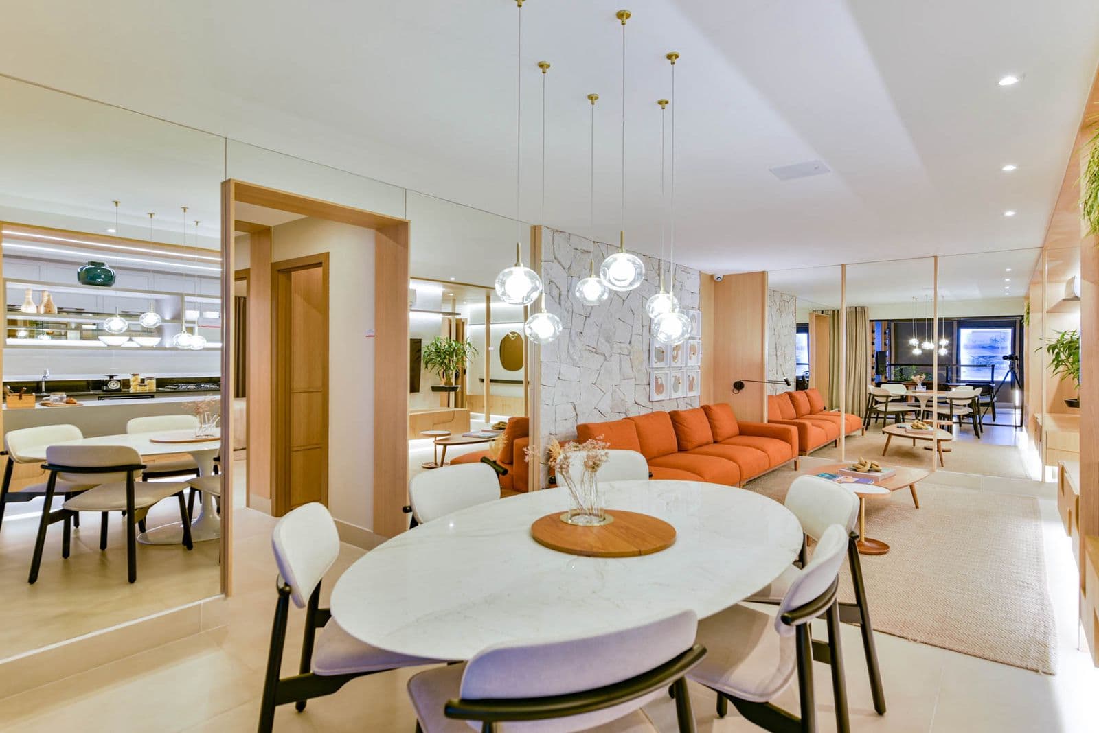Vendo ágio apartamento setor Bueno , praça T-23, Closer 23 , 3 suítes , churrasqueira carvão , R$600.000,00