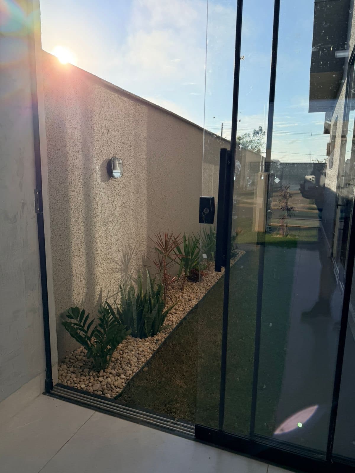 Casa a venda no Condomínio Terras Alpha 2 com entrada de apenas de R$50.000,00, 3 suítes , piscina aquecida , apenas R$899.000,00