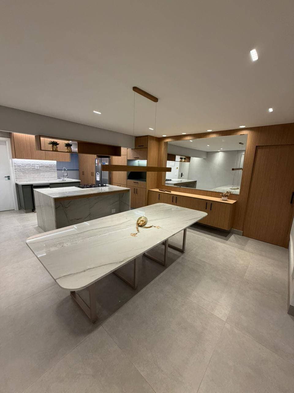 APARTAMENTO 3 QUARTOS  MOBILIADO