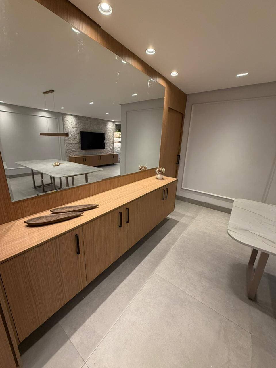 APARTAMENTO 3 QUARTOS  MOBILIADO