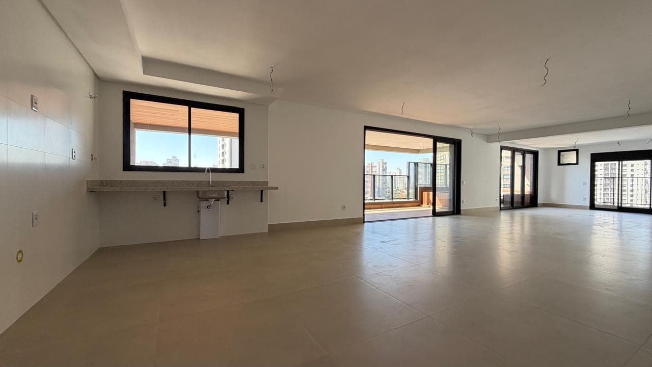 Vendo Apartamento Atmos , setor Marista , 247 metros , 4 quartos sendo 3 suítes e Office
