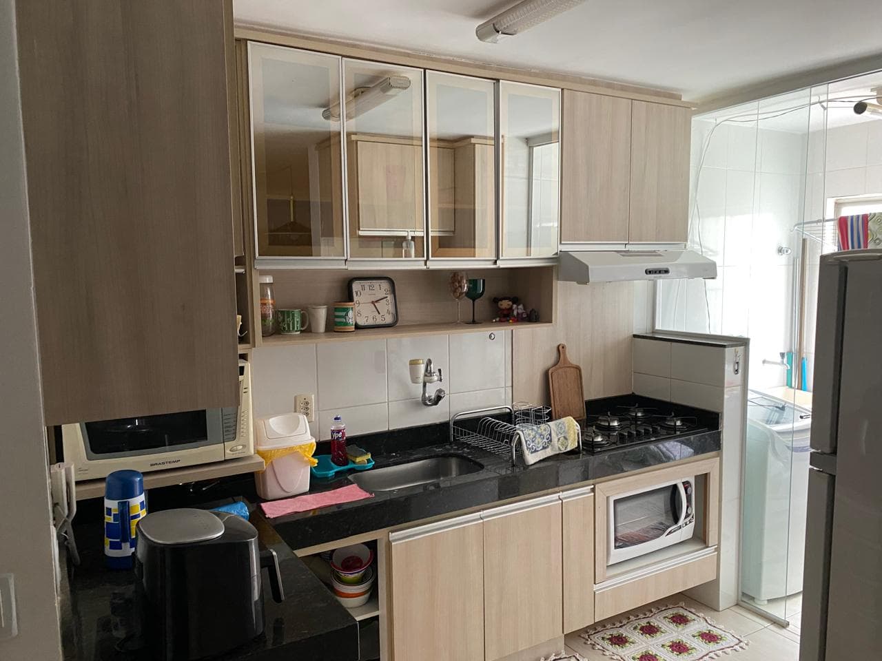 APARTAMENTO 3 QUARTOS MOBILIADO AR CONDICIONADO EDIF CRISTIANE SETOR BELA VISTA R T64