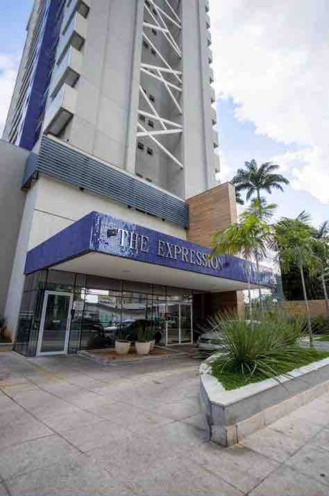 Vendo Studio mobiliado e equipado à venda – Vista incrível!