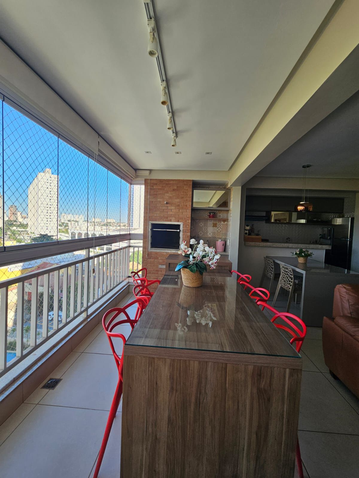 Apartamento no parque Amazônia 3 suítes Mobiliado 92 metros