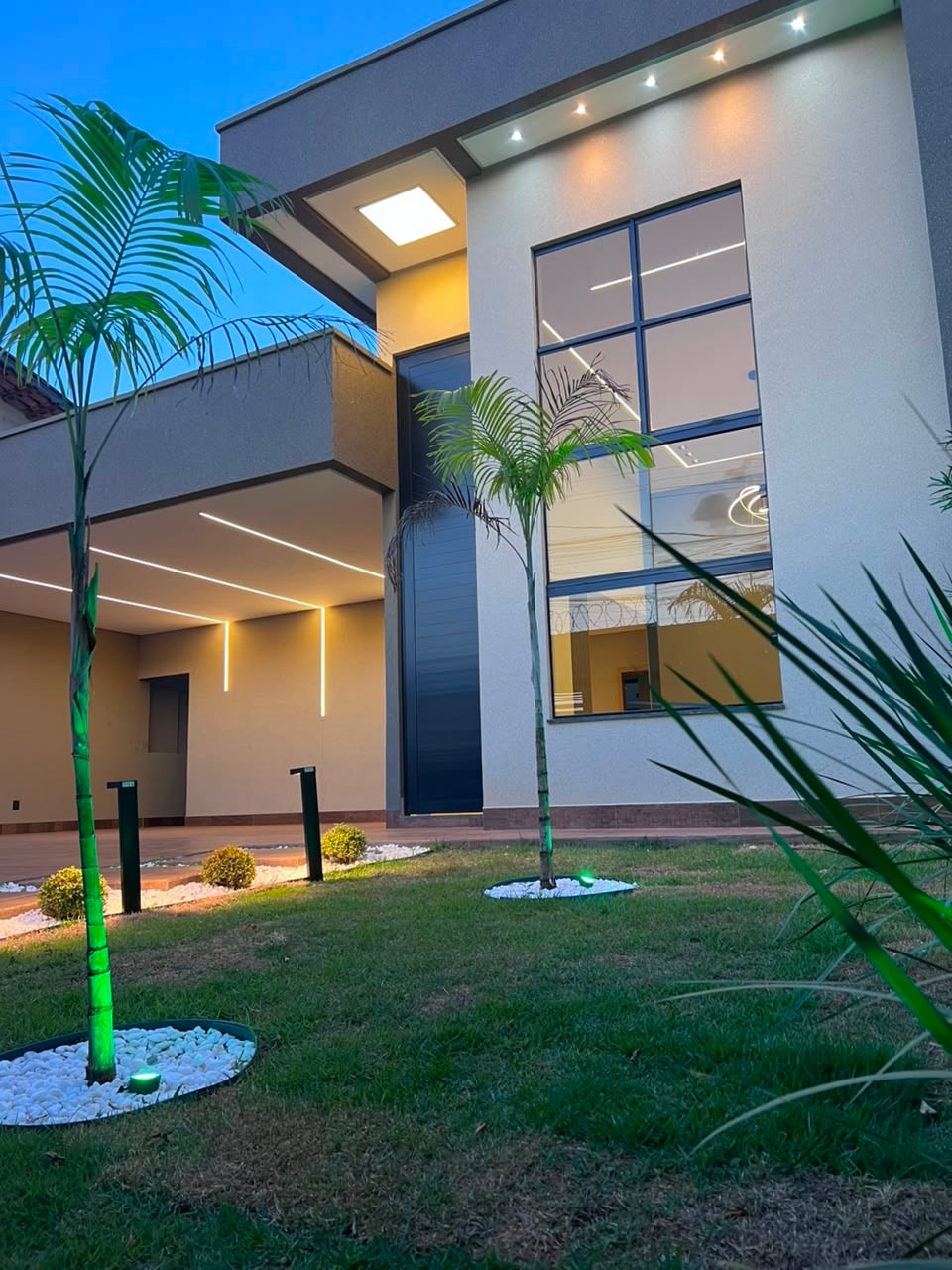 VENDO CASA DE RUA NOROESTE