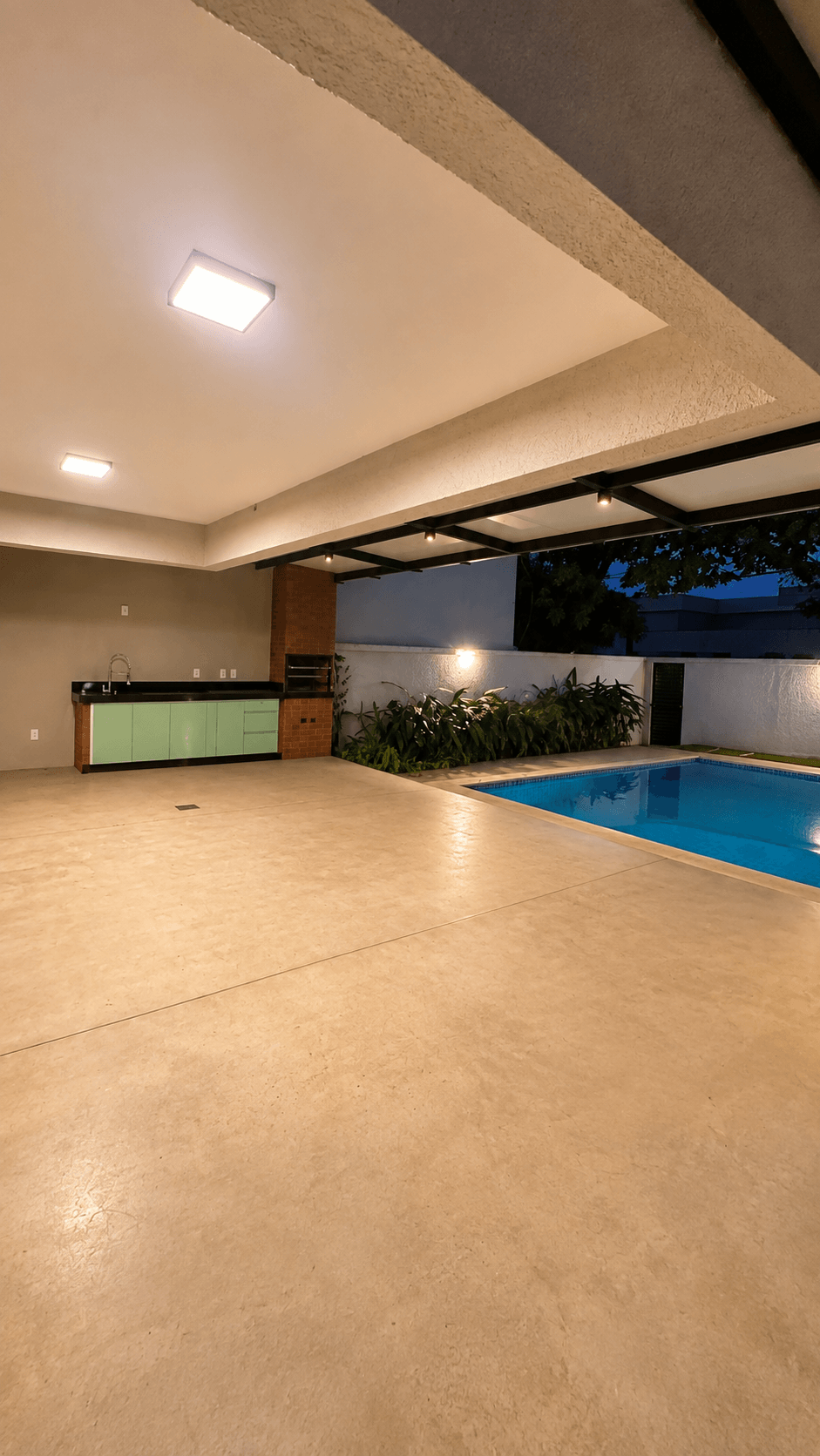 SOBRADO CONDOMINIO PRIVE ATLANTICO COM PISCINA