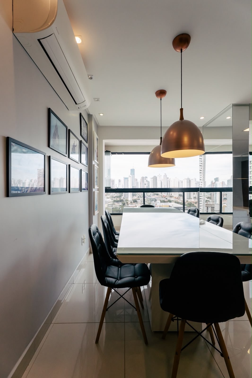 Apartamento no Setor Oeste , 3 suítes , mobiliado e decorado , vista livre