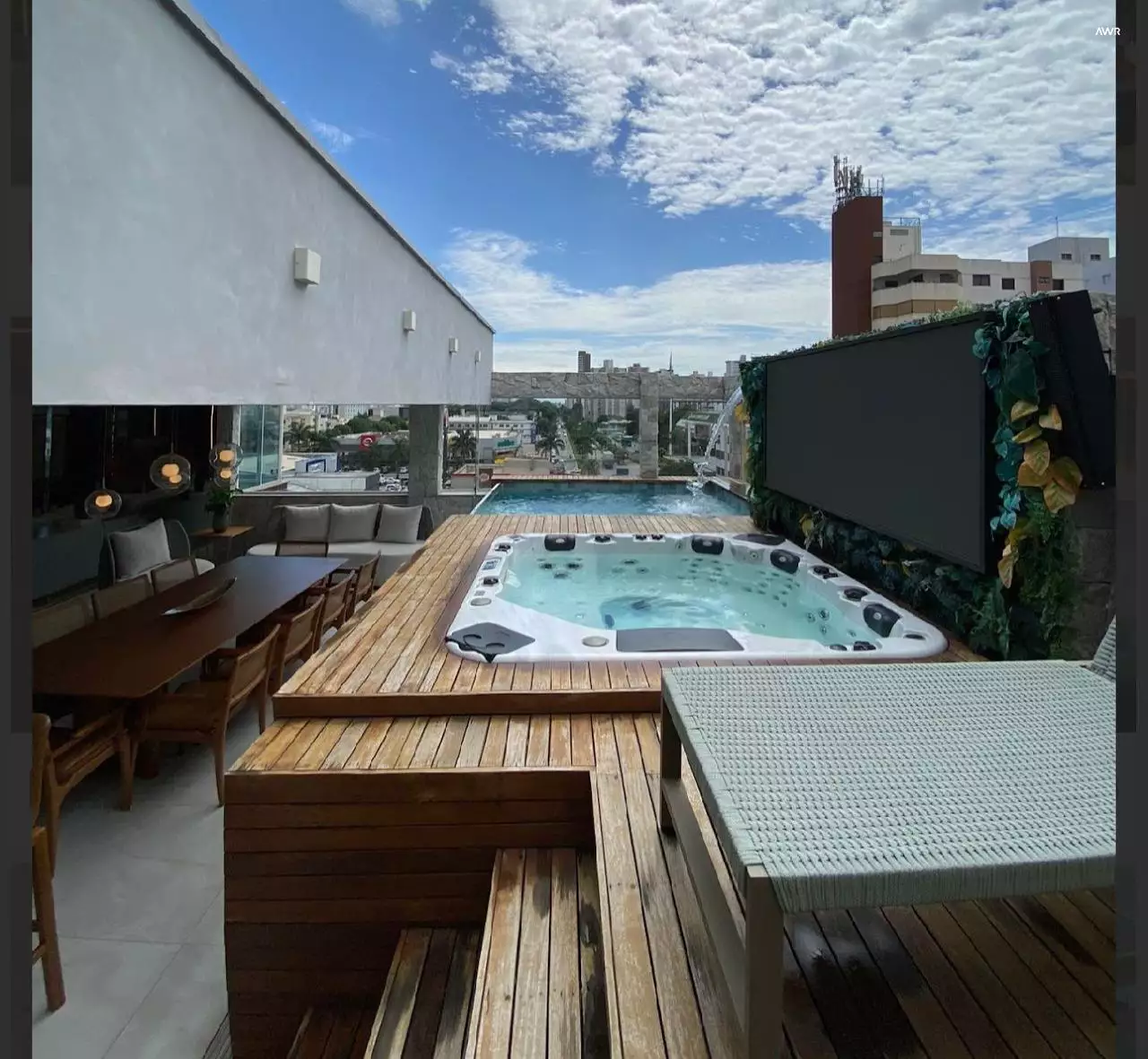 Cobertura 3 quartos Alto Padrão com Piscina Privativa no Setor Bueno - Goiânia