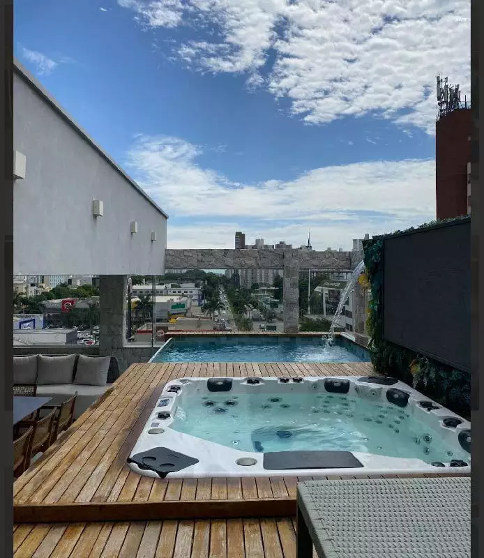 Cobertura 3 quartos Alto Padrão com Piscina Privativa no Setor Bueno - Goiânia