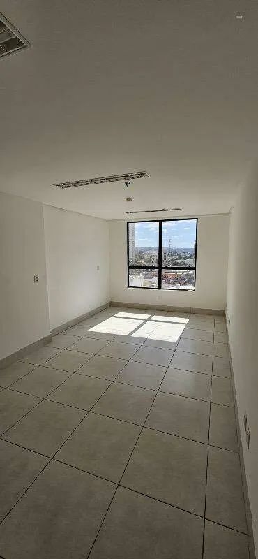 Sala Comercial de 78,5 m² à Venda ou Locação – Av. T-7, Goiânia
