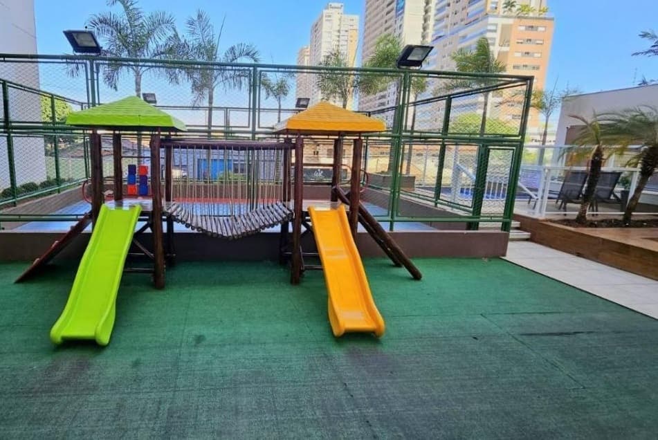 VENDO ATMOSPHEERE ANDAR ALTO, NASCENTE, MOBILIADO, 2 GARAGENS FRENTE AO GOIANIA SHOPING