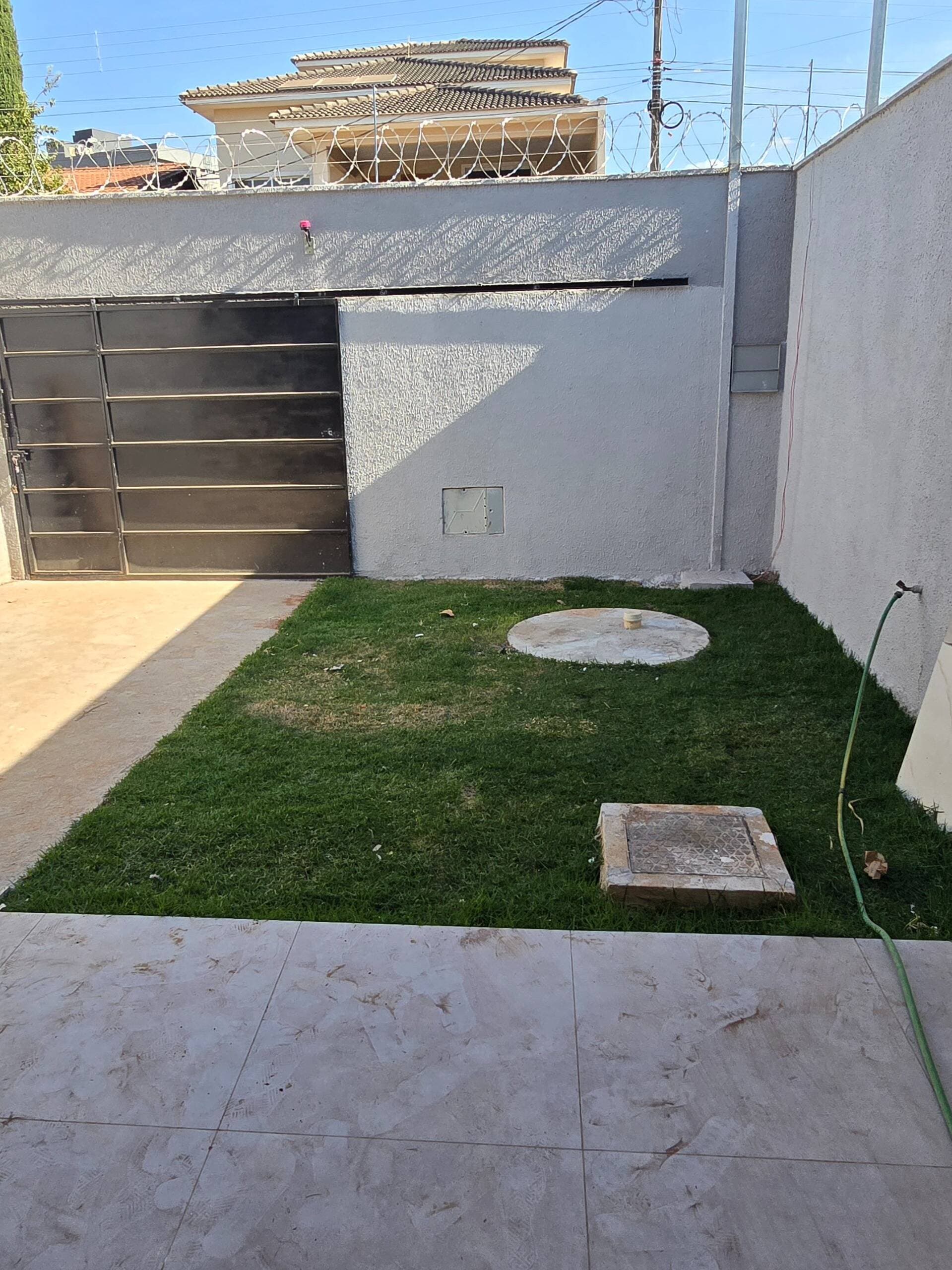 CASA 3 QUARTOS COM PISCINA SETOR FAIÇALVILLE