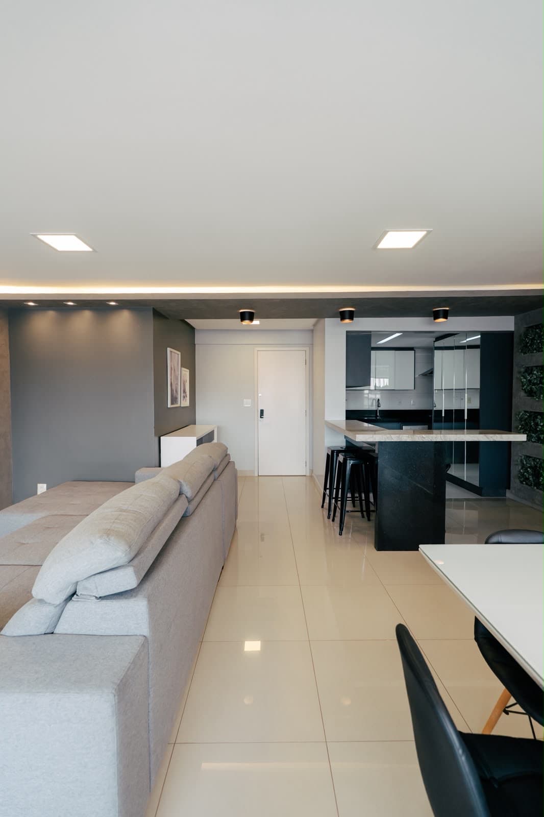 Apartamento no Setor Oeste , 3 suítes , mobiliado e decorado , vista livre