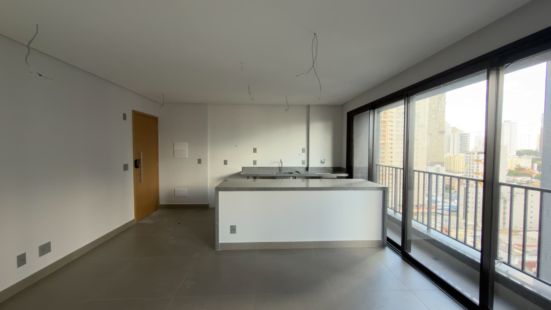 LUX OESTE – AP 1705 | TORRE SOL