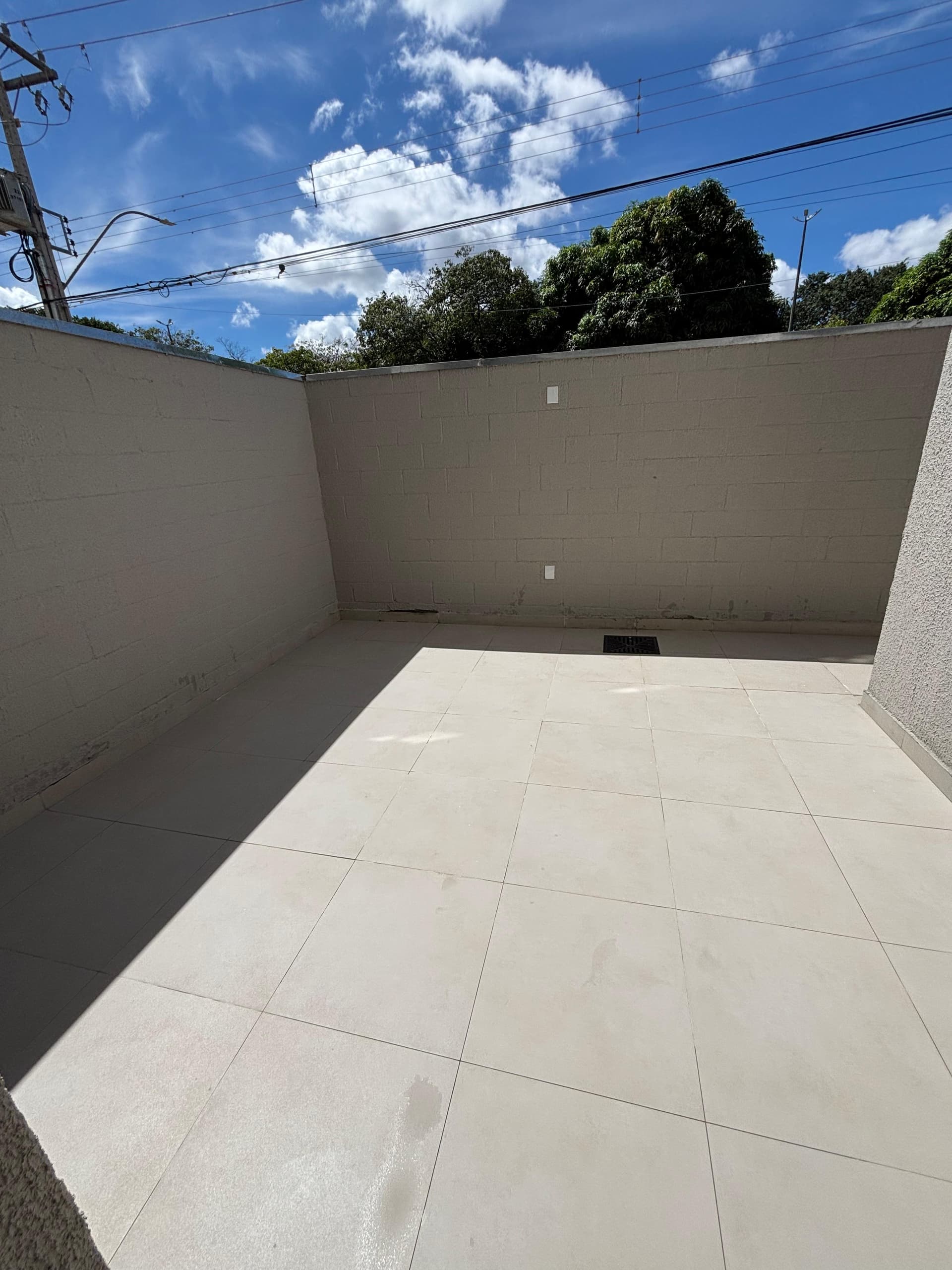 Vendo apartamento - Quintal privativo -Setor Sudoeste