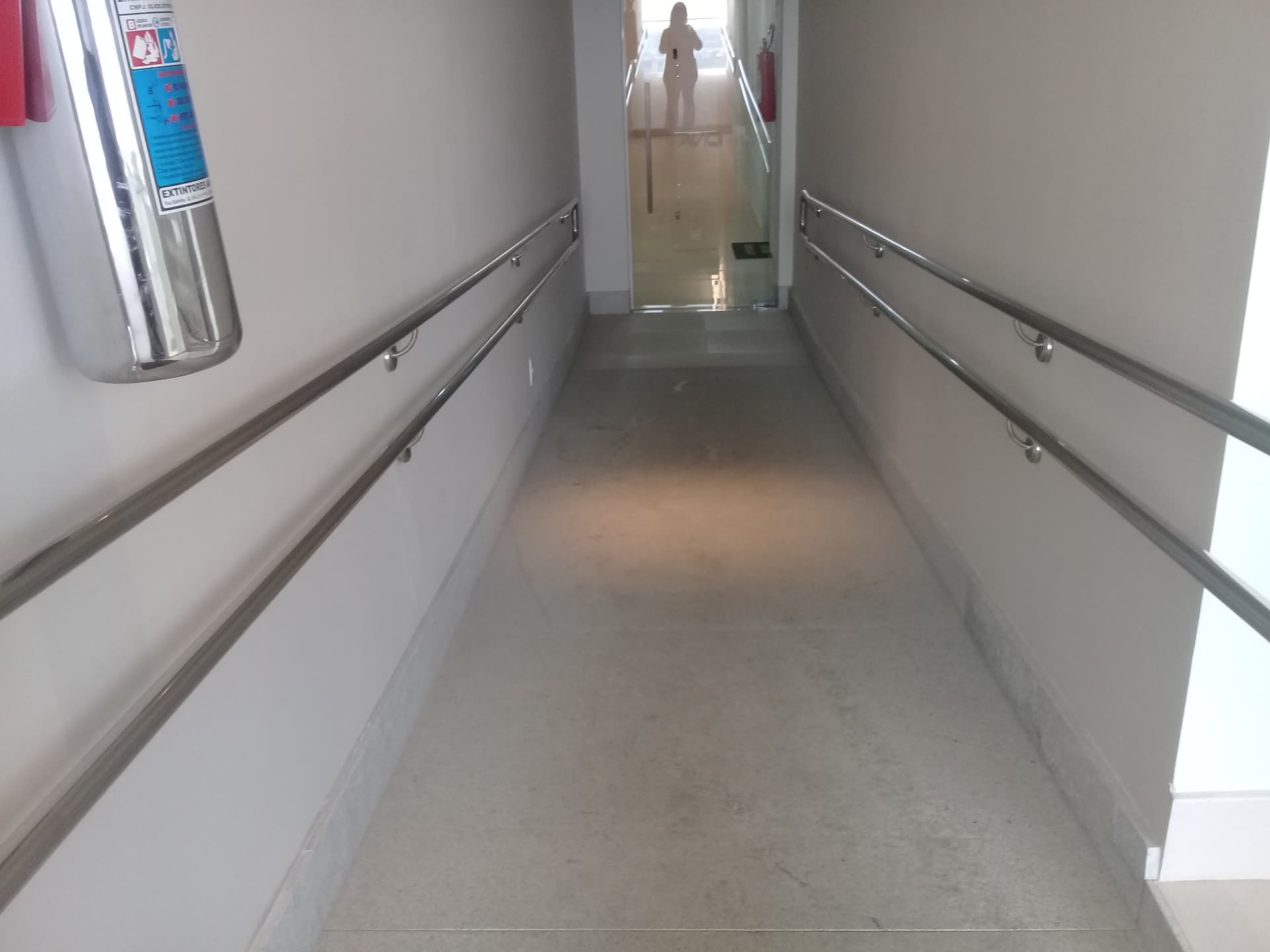 DNA SMART STYLE 1 QUARTO MOBILIADO , 2 GARAGENS + 1 DEPOSITO, JANELAS GRANDES , COBETURA ,ANDAR ALTO , LAZER ESPETACULAR