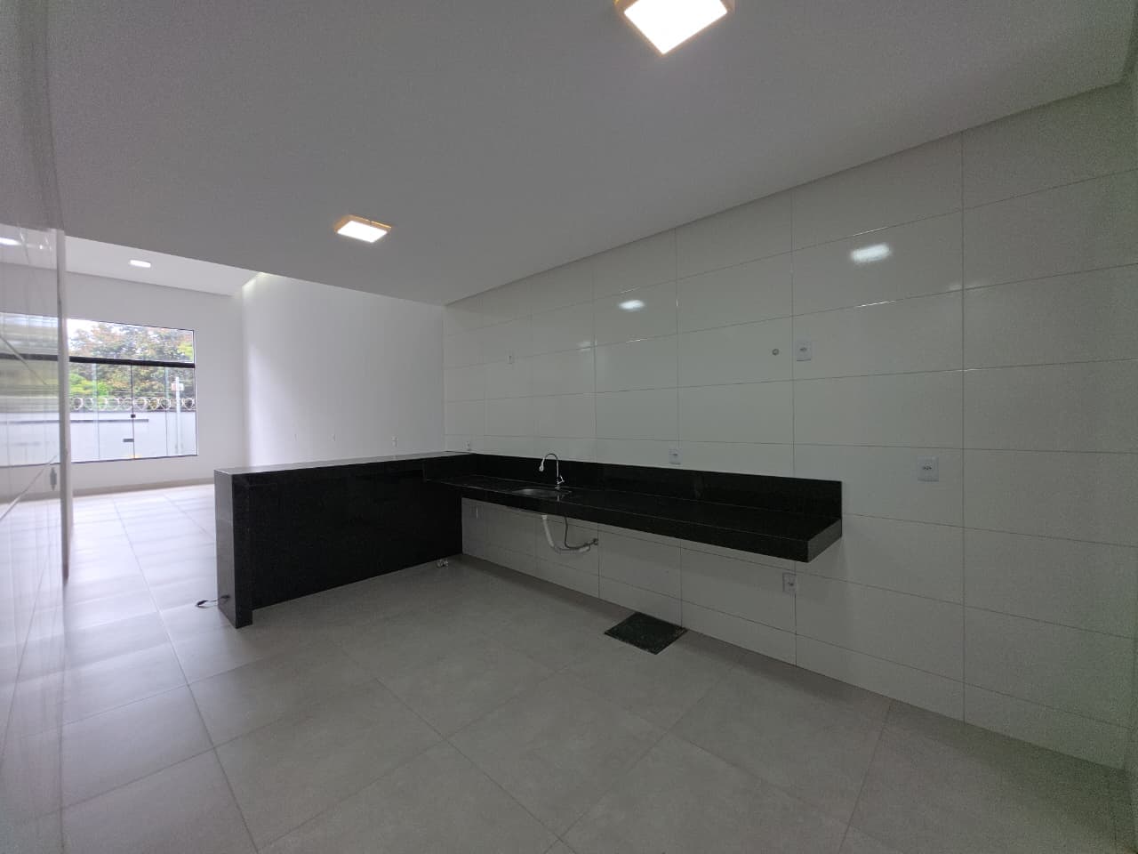 Casa à Venda no Setor Helvécia com Piscina Aquecida | R$ 600 Mil | Avaliação Caixa R$ 710 Mil