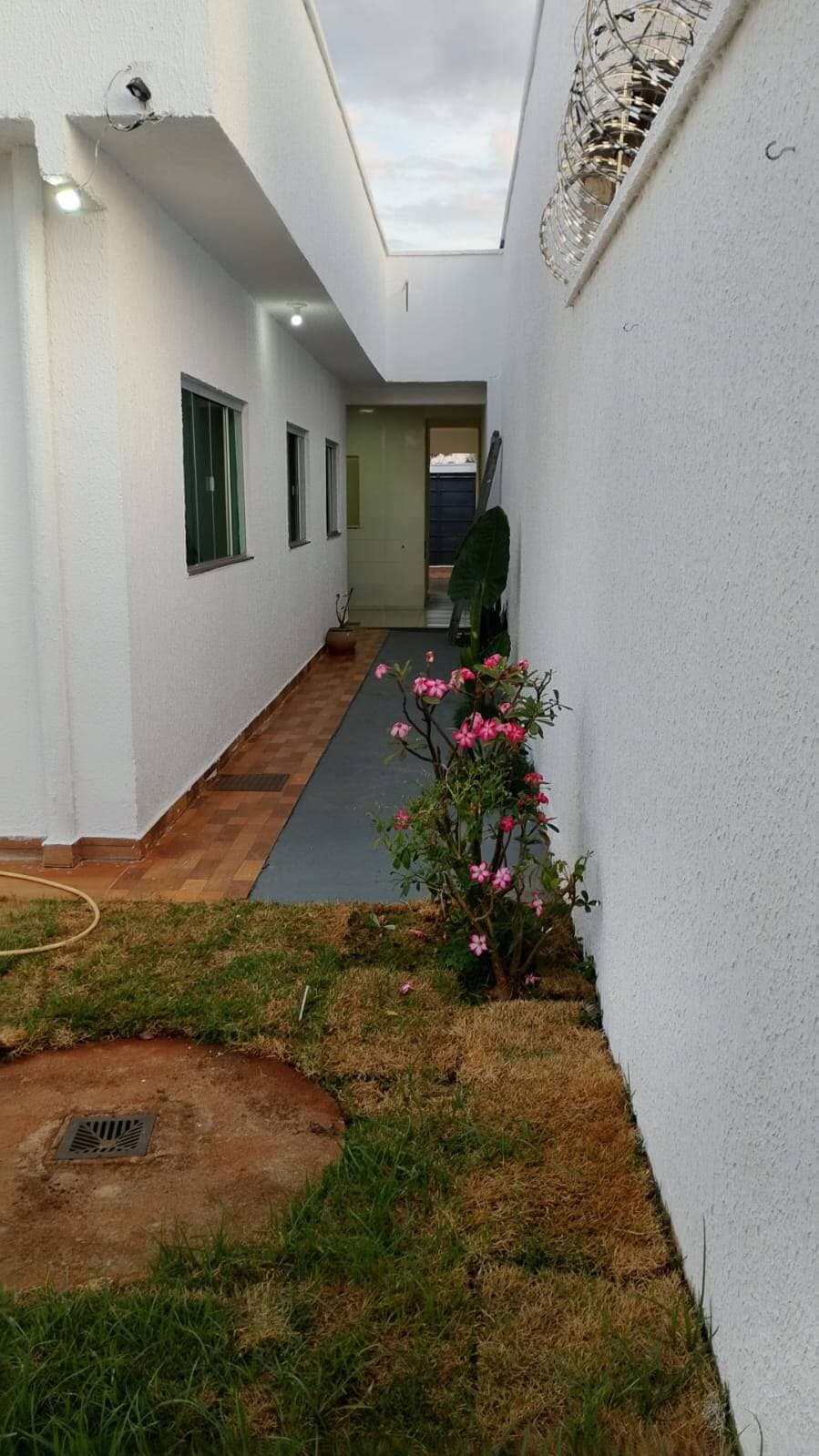 CASA 3 QUARTOS VILA OLIVEIRA