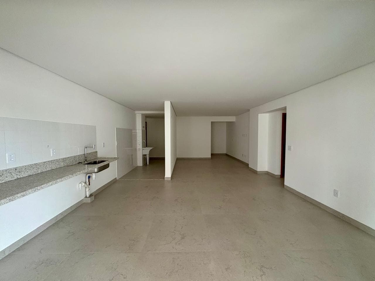 Vendo apartamento novo , Lina praça do Sol , 3 suítes plenas , 121 metro a , novo pronto pra morar