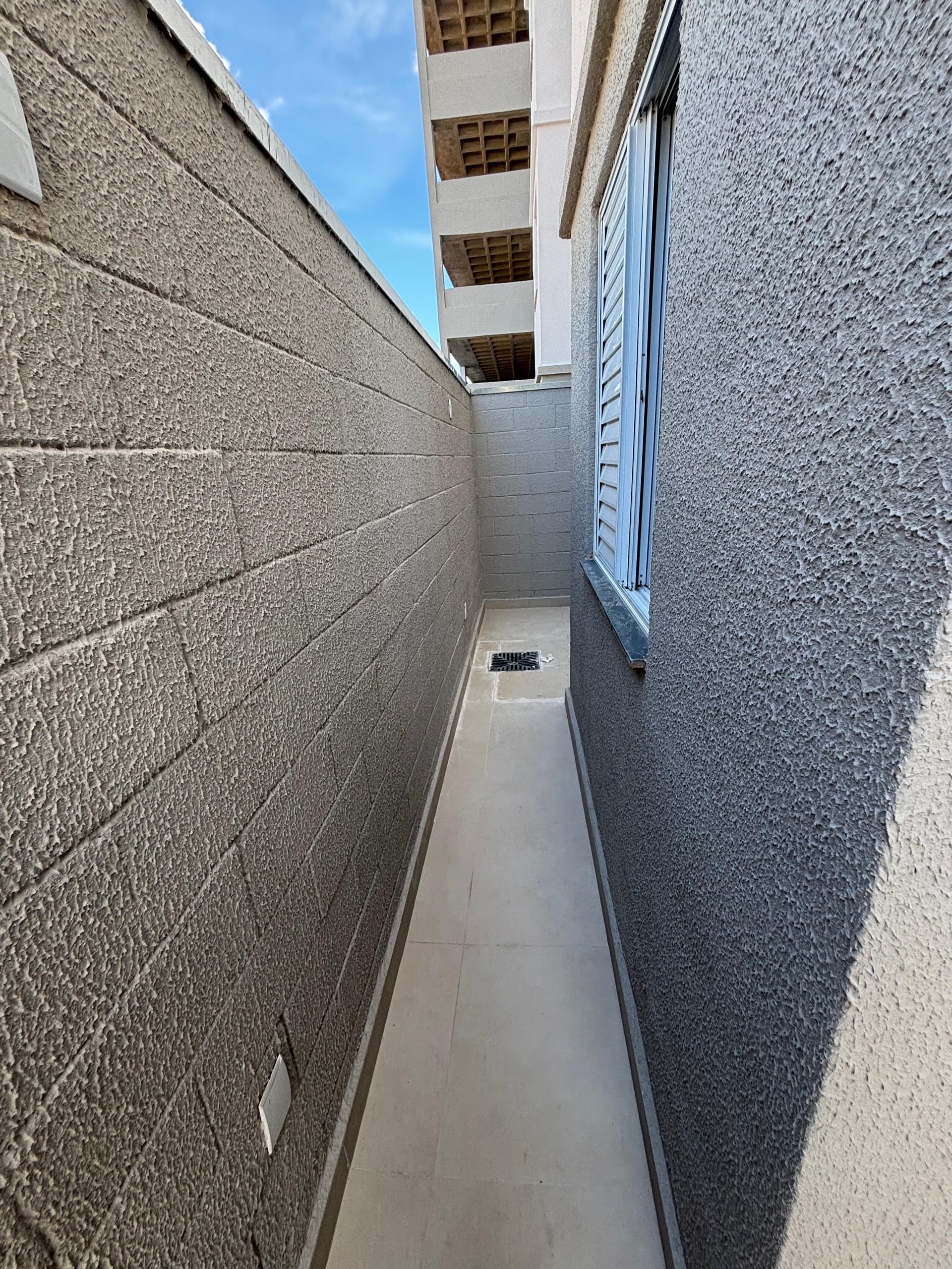 Vendo apartamento - Quintal privativo -Setor Sudoeste