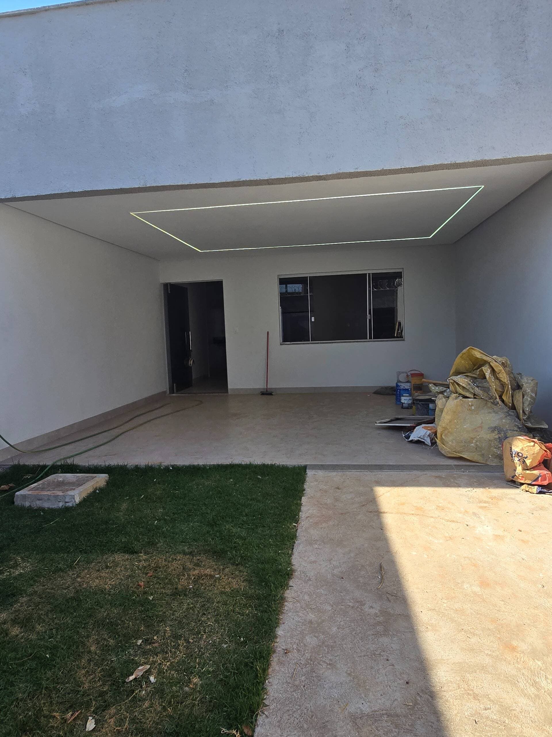 CASA 3 QUARTOS COM PISCINA SETOR FAIÇALVILLE