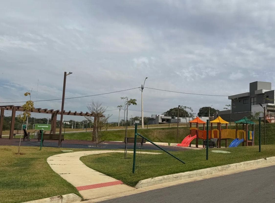 Lote Jardins Versalhes condomimio fechado em Aparecida de Goiânia