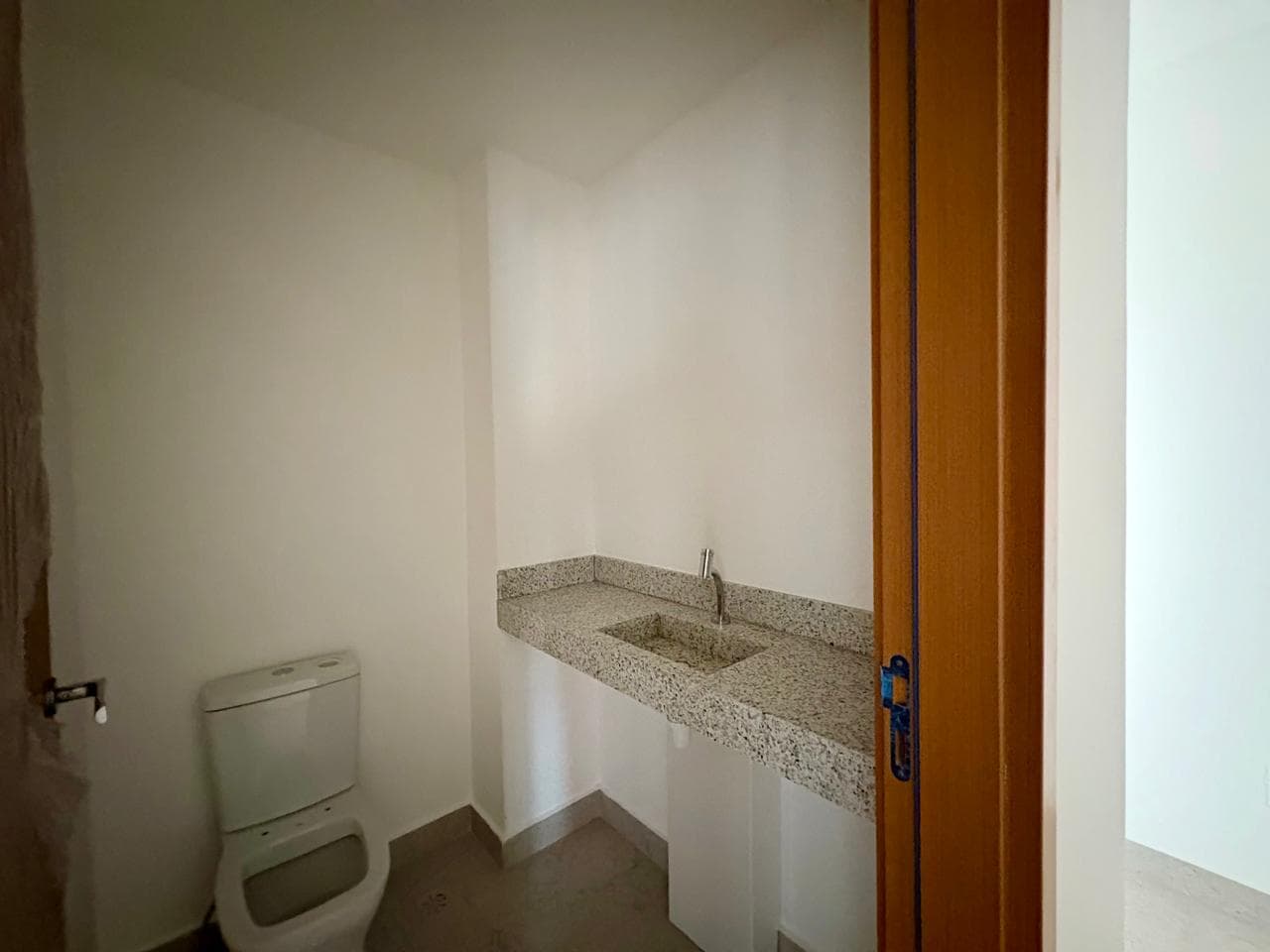 Vendo apartamento novo , Lina praça do Sol , 3 suítes plenas , 121 metro a , novo pronto pra morar