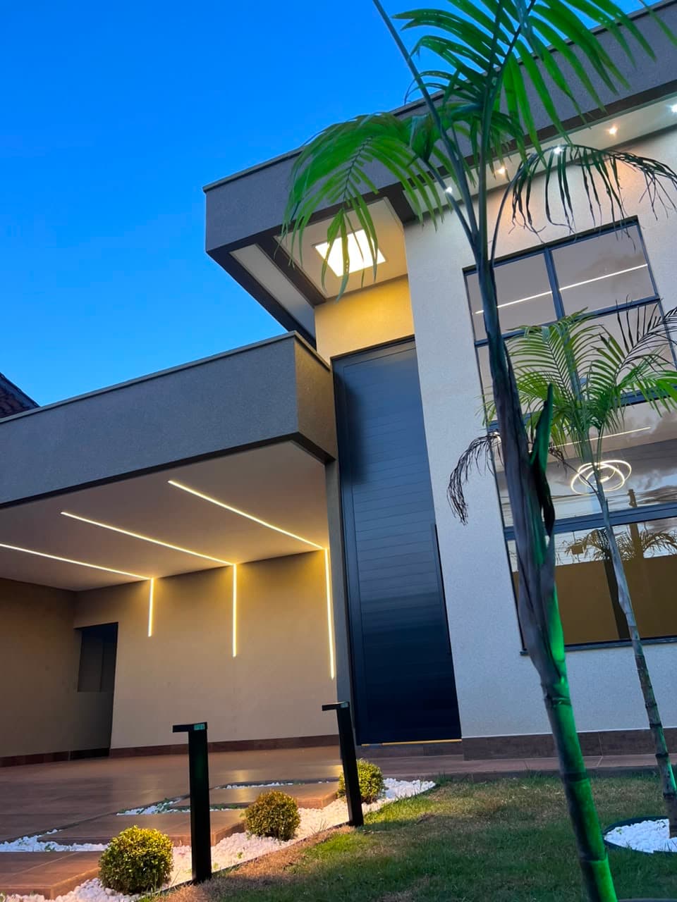 VENDO CASA DE RUA NOROESTE